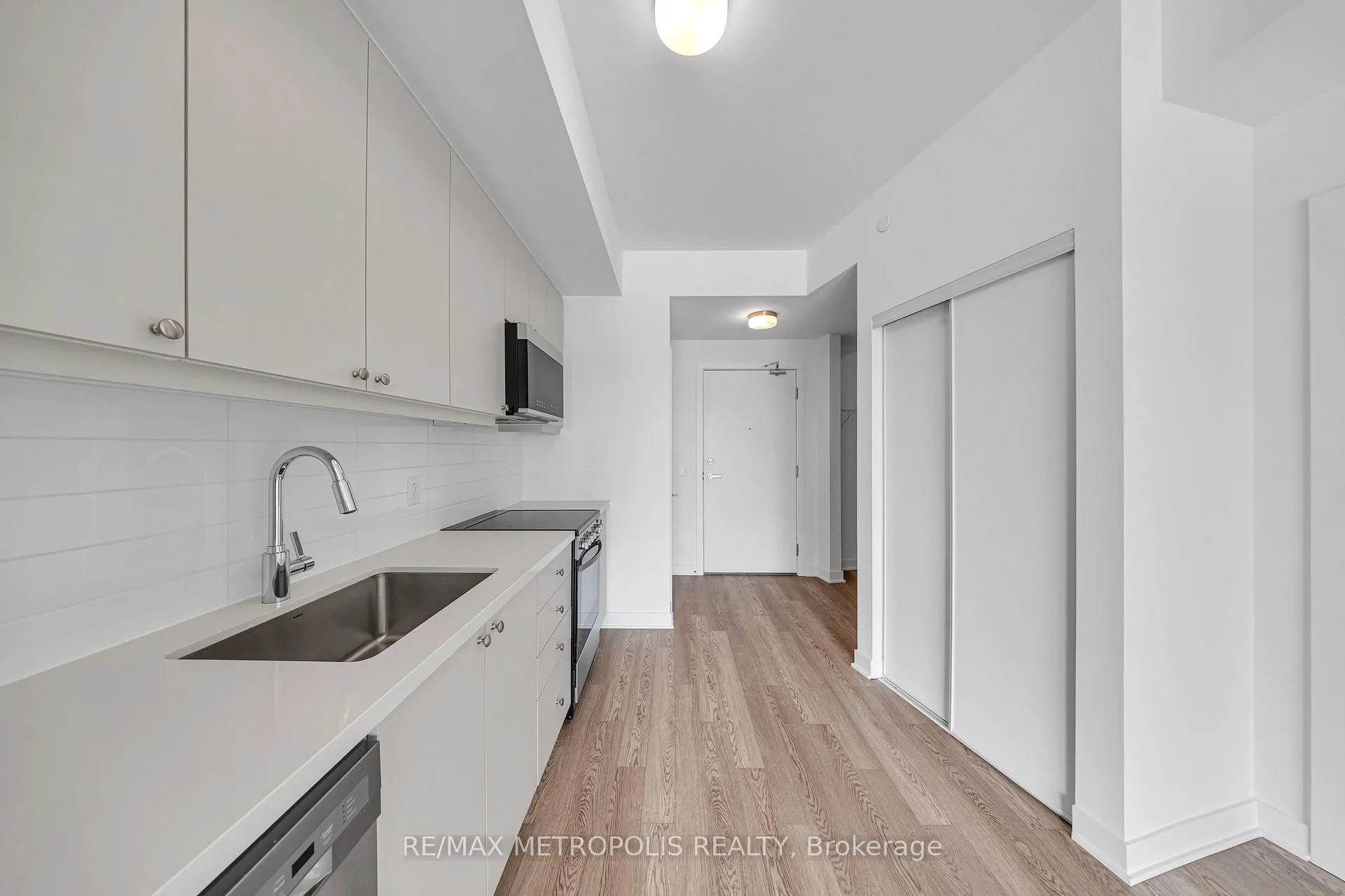Photo 12 of Unit 429, 51 Clarington Boulevard, Clarington, Bowmanville — HOMEH