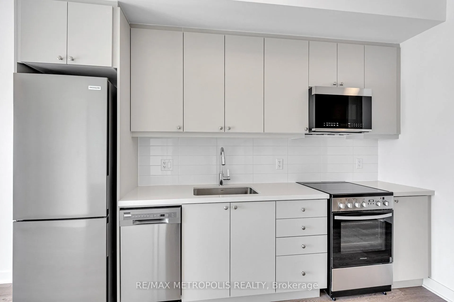 Photo 14 of Unit 429, 51 Clarington Boulevard, Clarington, Bowmanville — HOMEH