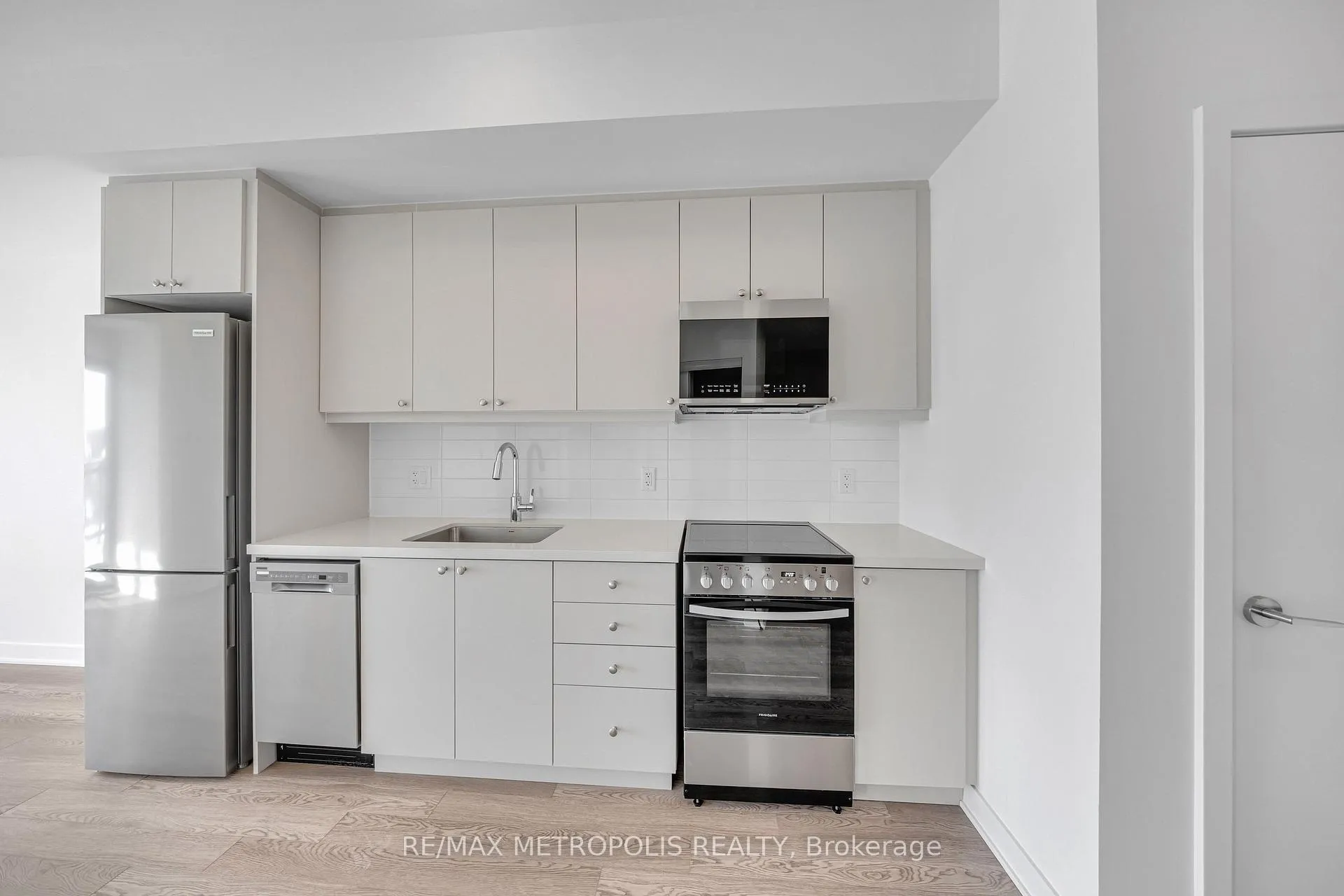 Photo 15 of Unit 429, 51 Clarington Boulevard, Clarington, Bowmanville — HOMEH