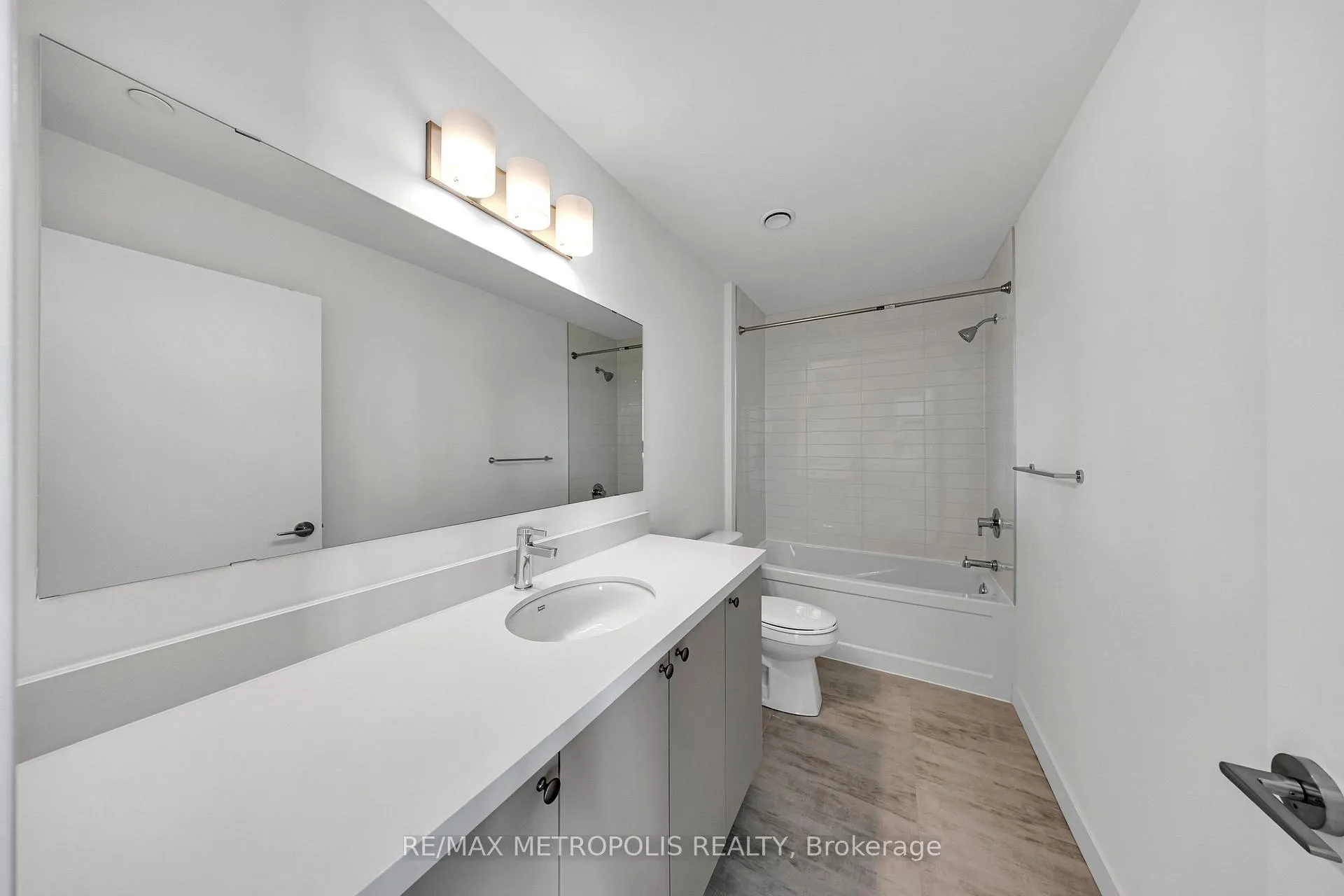 Photo 30 of Unit 429, 51 Clarington Boulevard, Clarington, Bowmanville — HOMEH