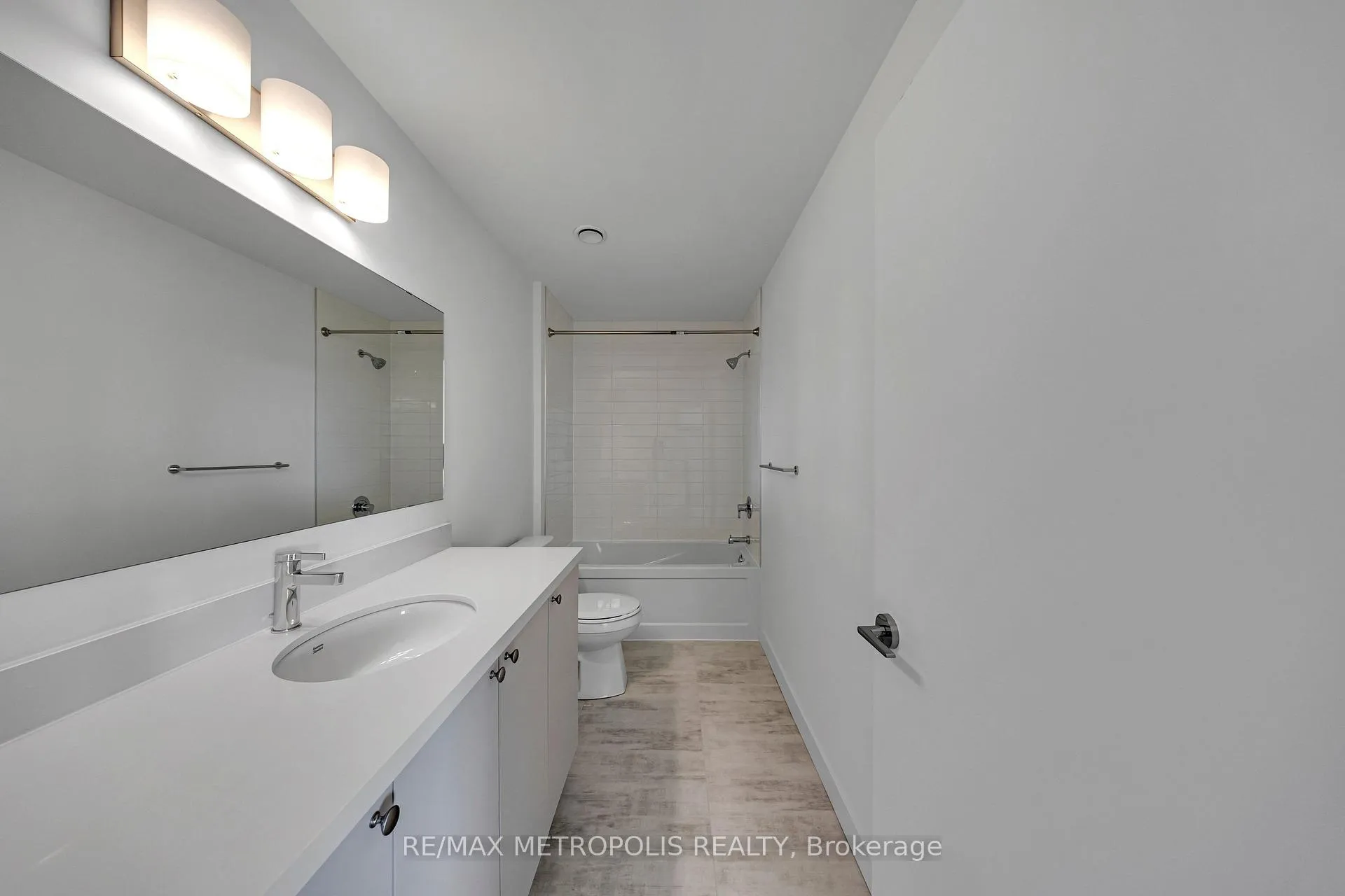 Photo 31 of Unit 429, 51 Clarington Boulevard, Clarington, Bowmanville — HOMEH