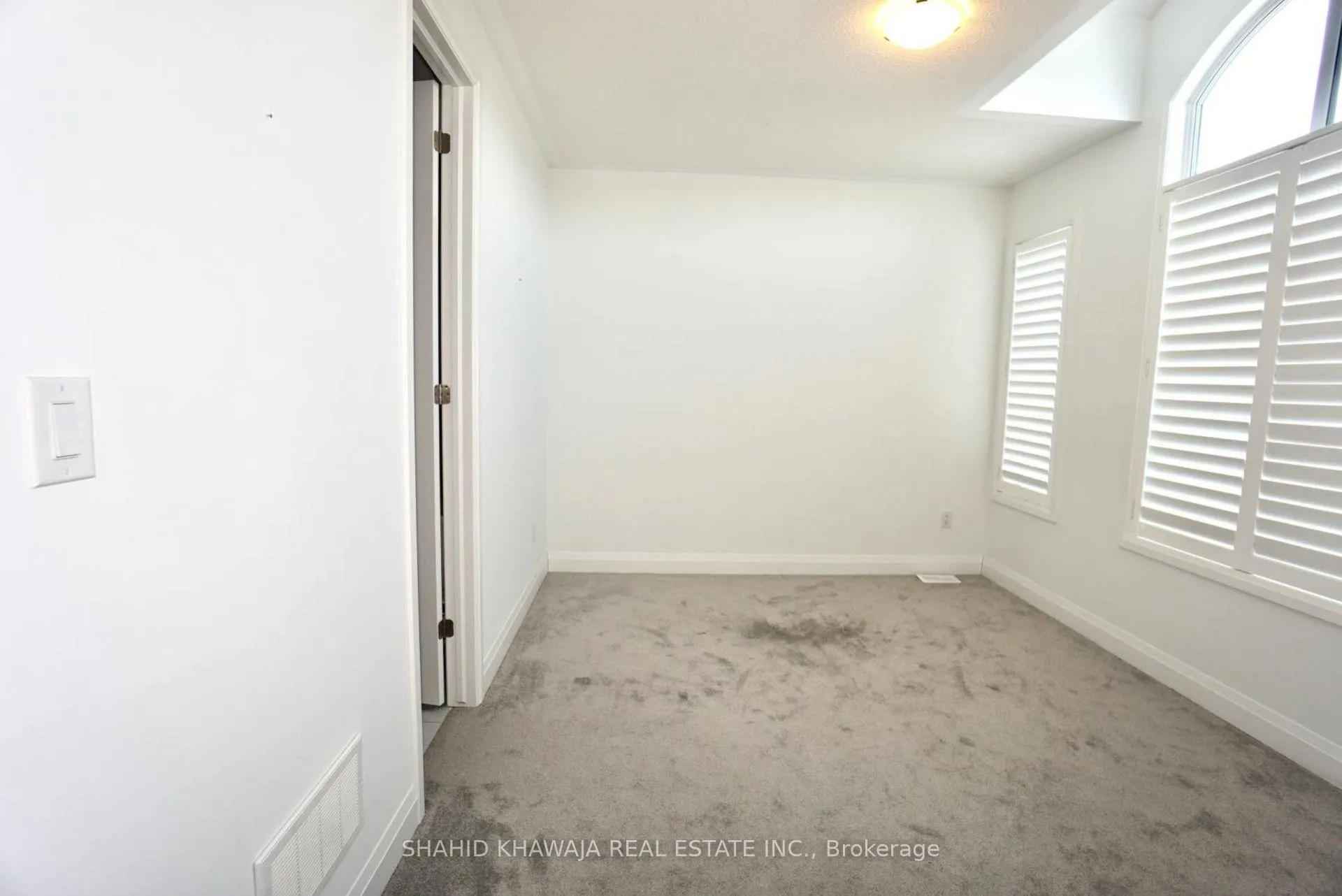 Photo 19 of Unit Upper, 470 Violet Gate, Milton, Walker — HOMEH