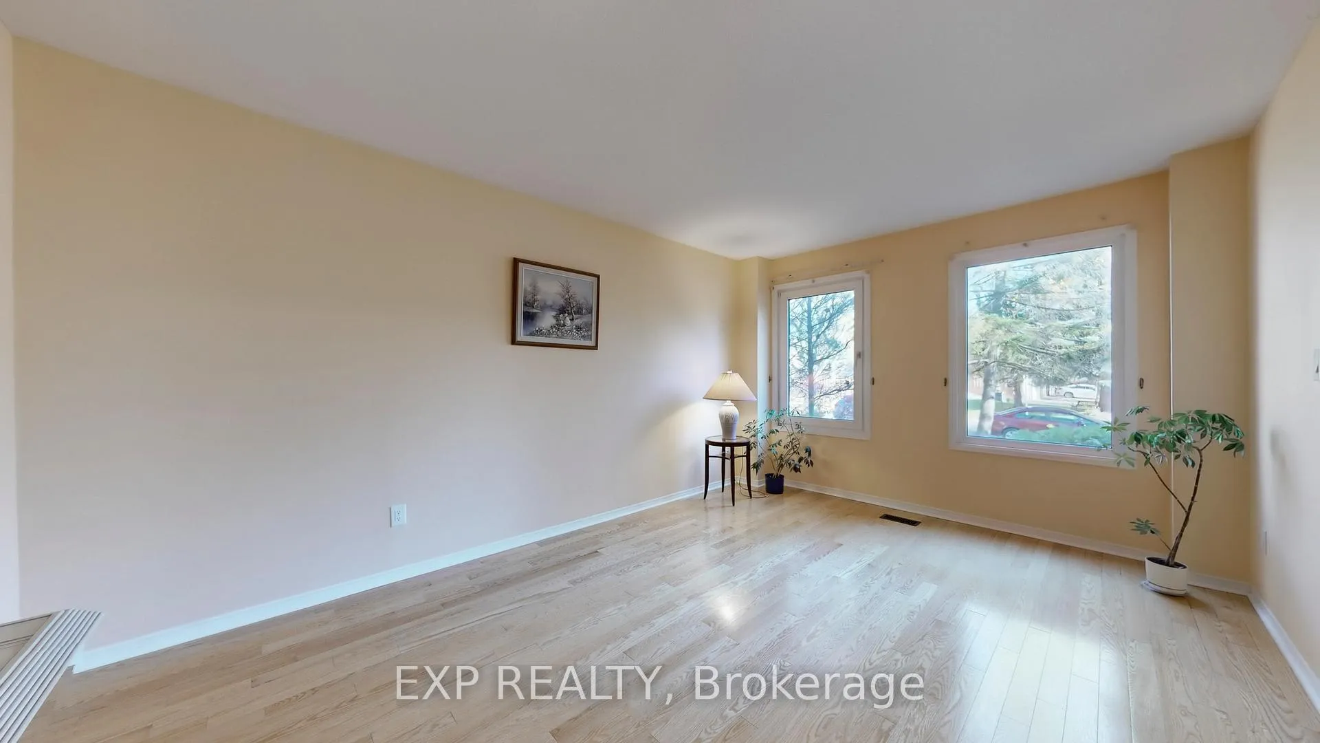 Photo 4 of 94 Coledale Road, Markham, Unionville — HOMEH