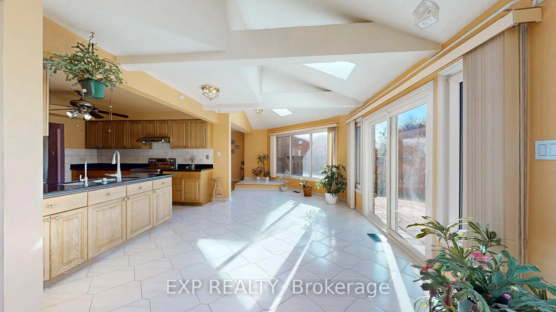 Photo 12 of 94 Coledale Road, Markham, Unionville — HOMEH
