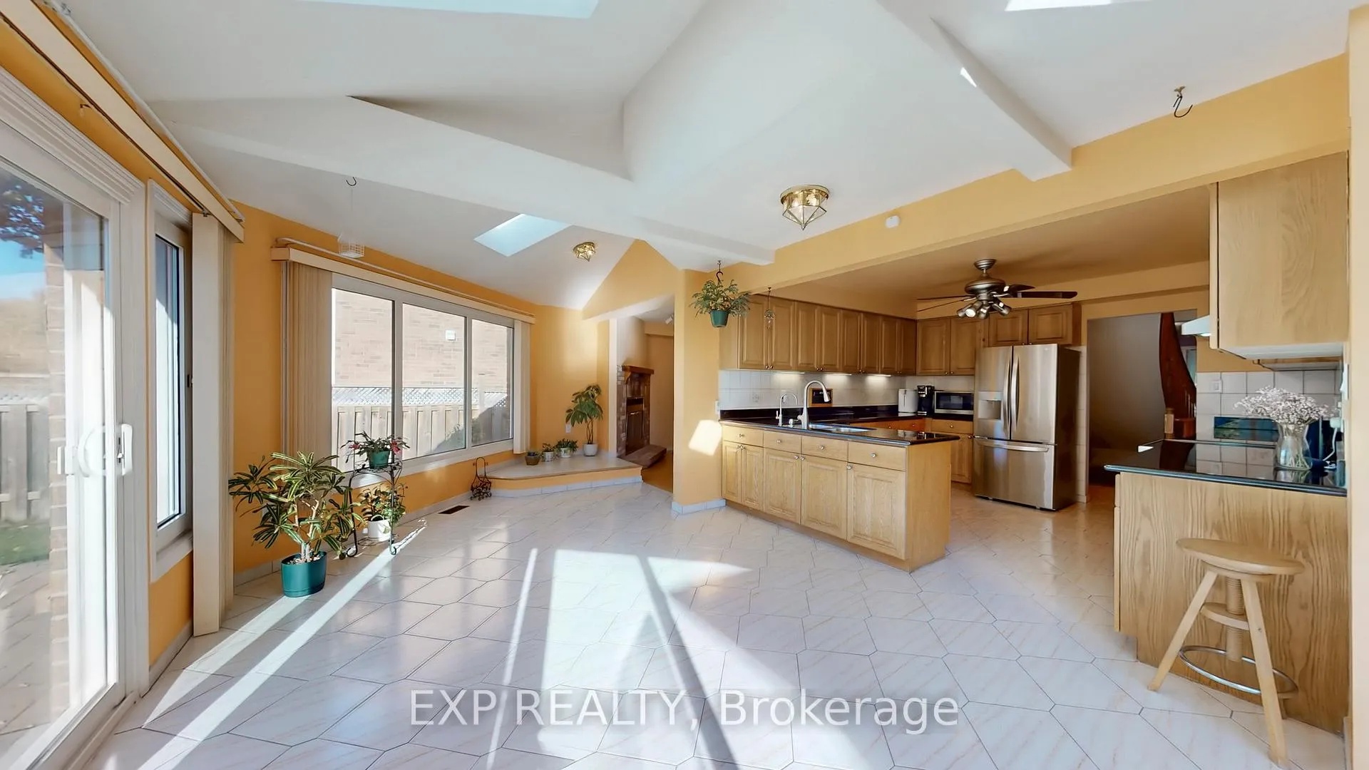 Photo 15 of 94 Coledale Road, Markham, Unionville — HOMEH