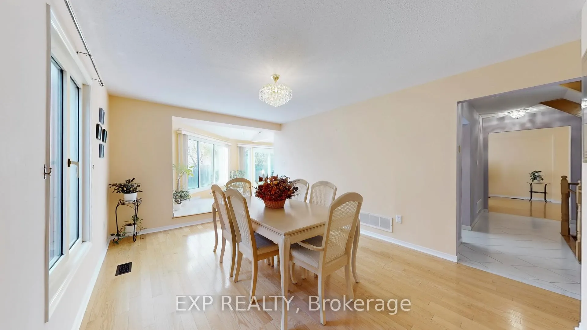 Photo 21 of 94 Coledale Road, Markham, Unionville — HOMEH