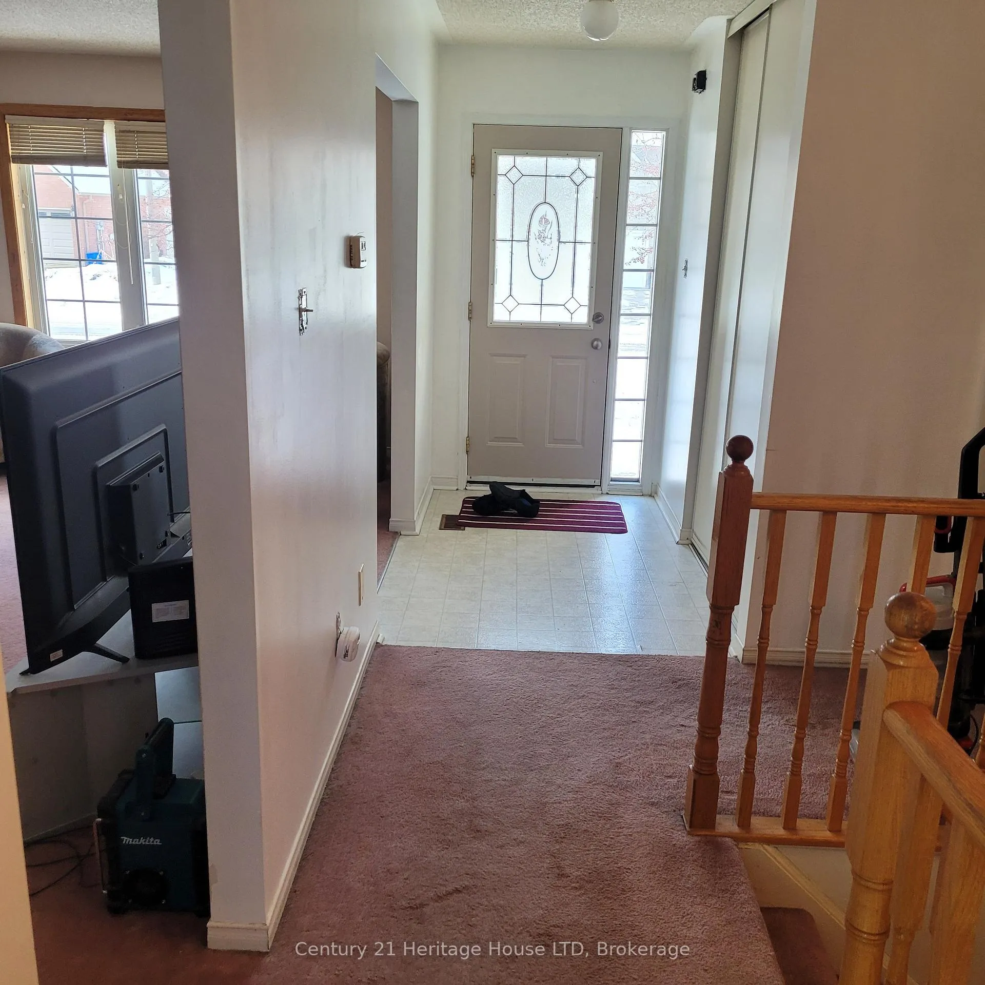 Photo 4 of 17 Meadowbrook Lane, Pelham, Fonthill — HOMEH