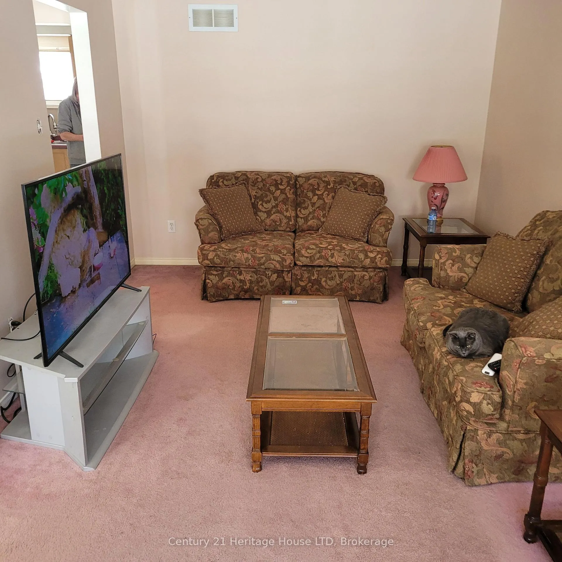 Photo 5 of 17 Meadowbrook Lane, Pelham, Fonthill — HOMEH