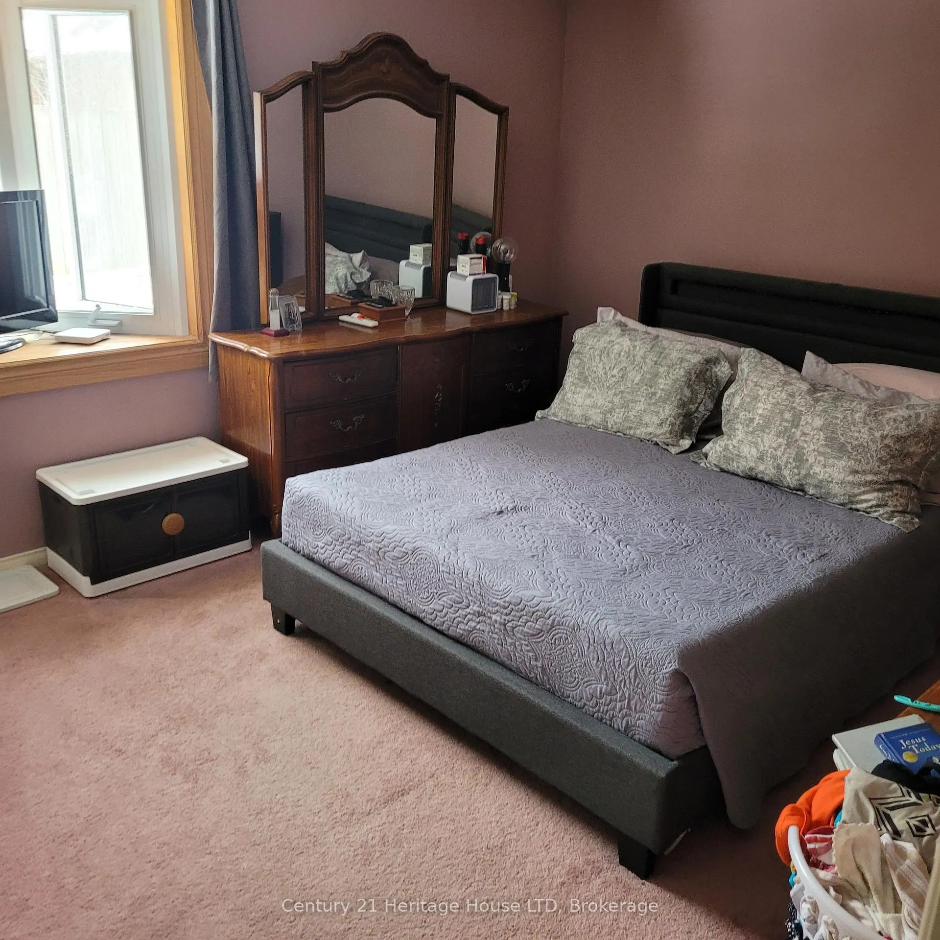 Photo 12 of 17 Meadowbrook Lane, Pelham, Fonthill — HOMEH