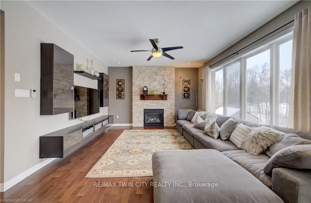 Photo 19 of 928 Evens Pond Court, Kitchener — HOMEH