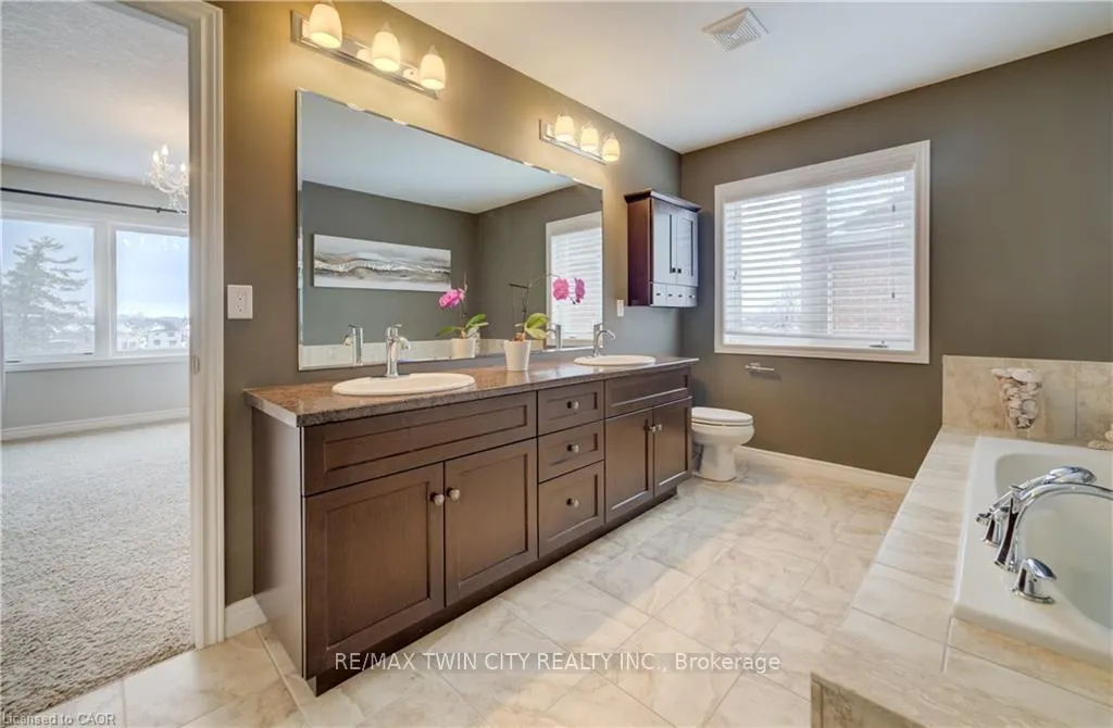 Photo 28 of 928 Evens Pond Court, Kitchener — HOMEH