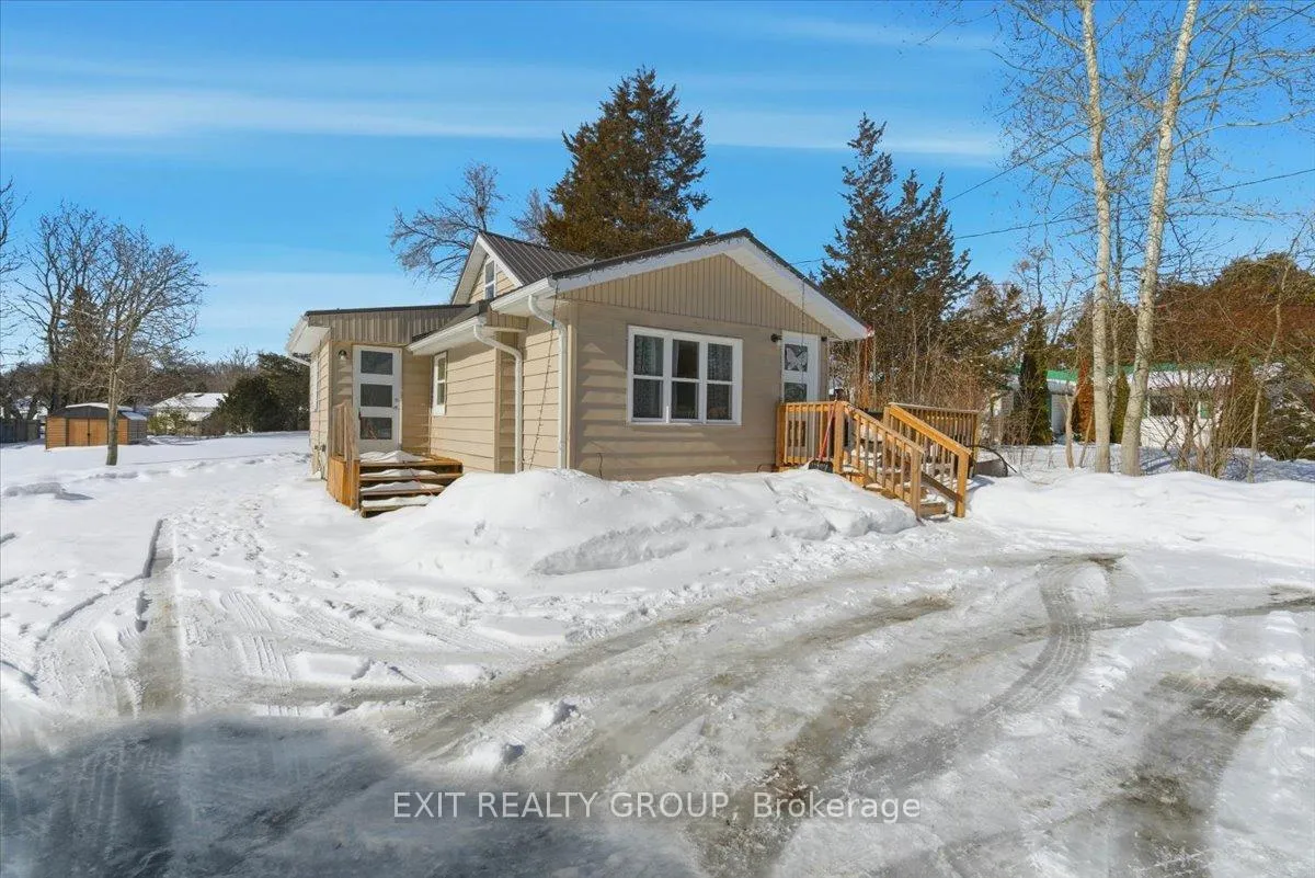 Photo 2 of 22166 Loyalist Parkway, Quinte West, Murray Ward — HOMEH