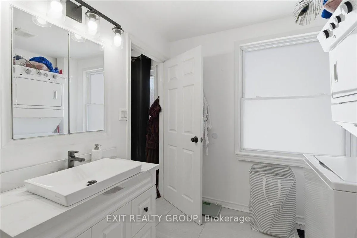 Photo 11 of 22166 Loyalist Parkway, Quinte West, Murray Ward — HOMEH