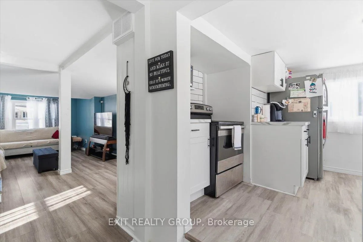 Photo 12 of 22166 Loyalist Parkway, Quinte West, Murray Ward — HOMEH