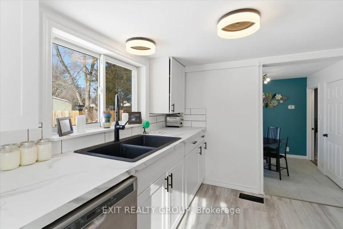 Photo 15 of 22166 Loyalist Parkway, Quinte West, Murray Ward — HOMEH