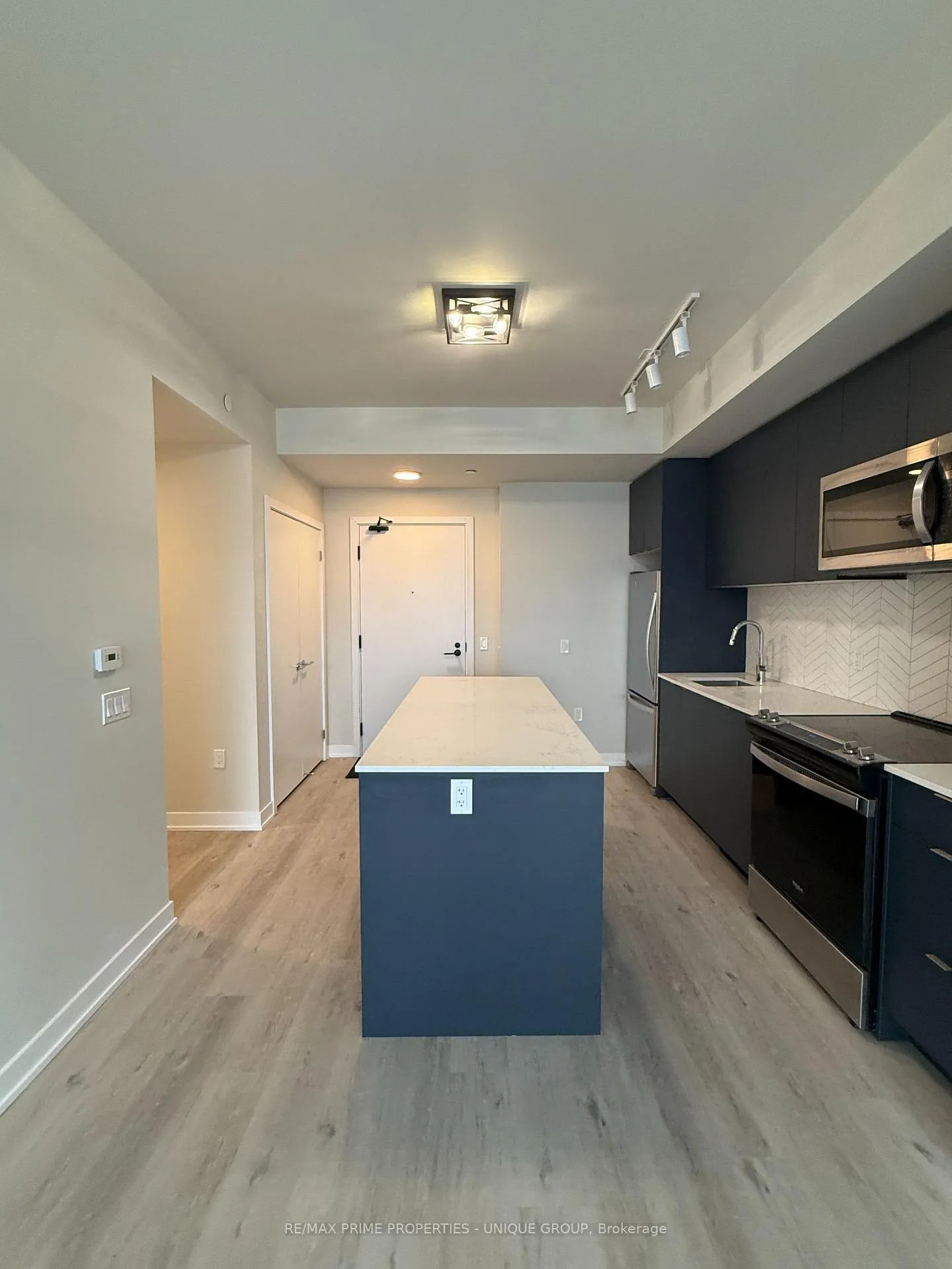 Photo 3 of Unit 1504, 1606 Charles Street, Whitby, Port Whitby — HOMEH