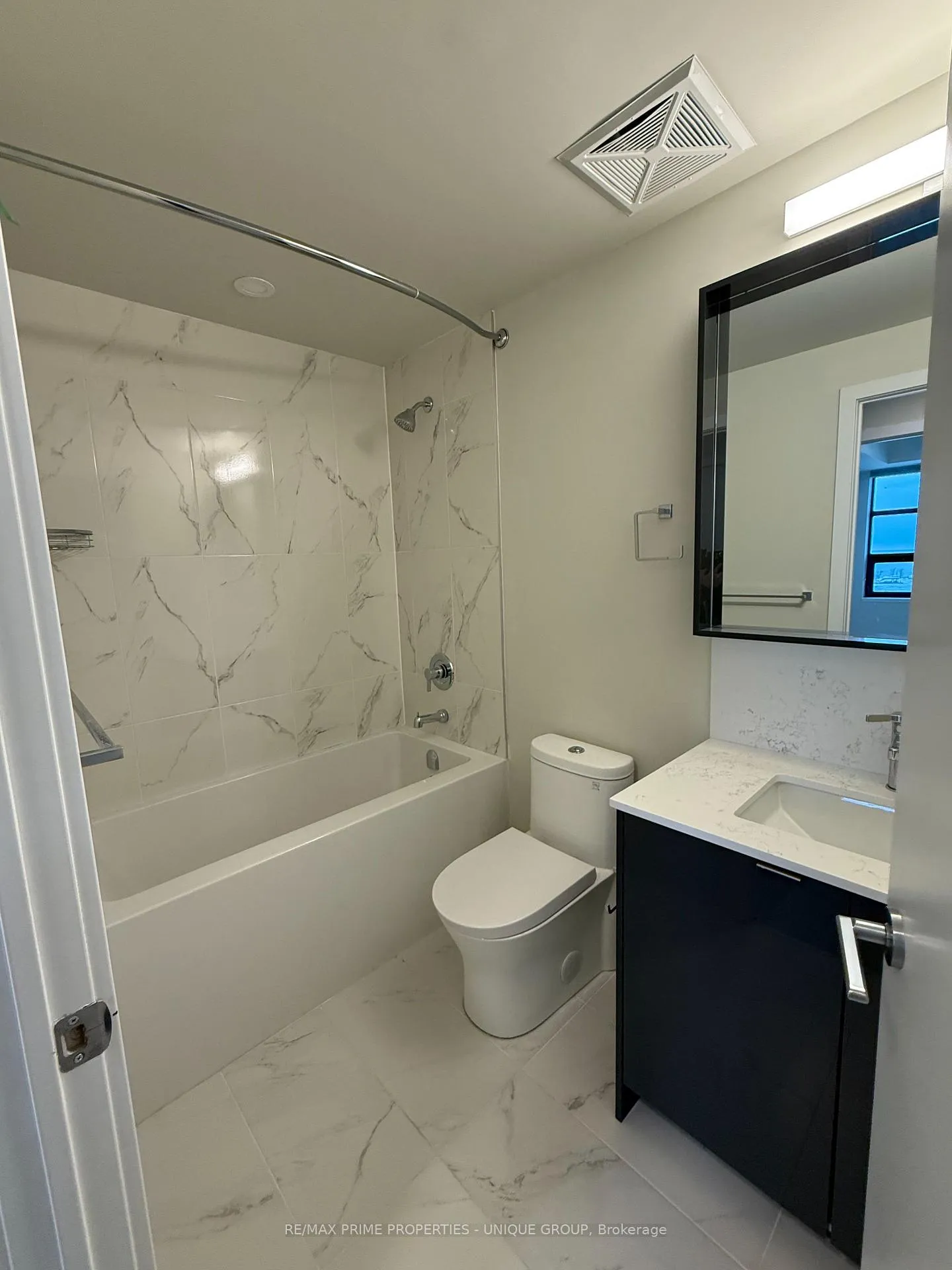Photo 4 of Unit 1504, 1606 Charles Street, Whitby, Port Whitby — HOMEH
