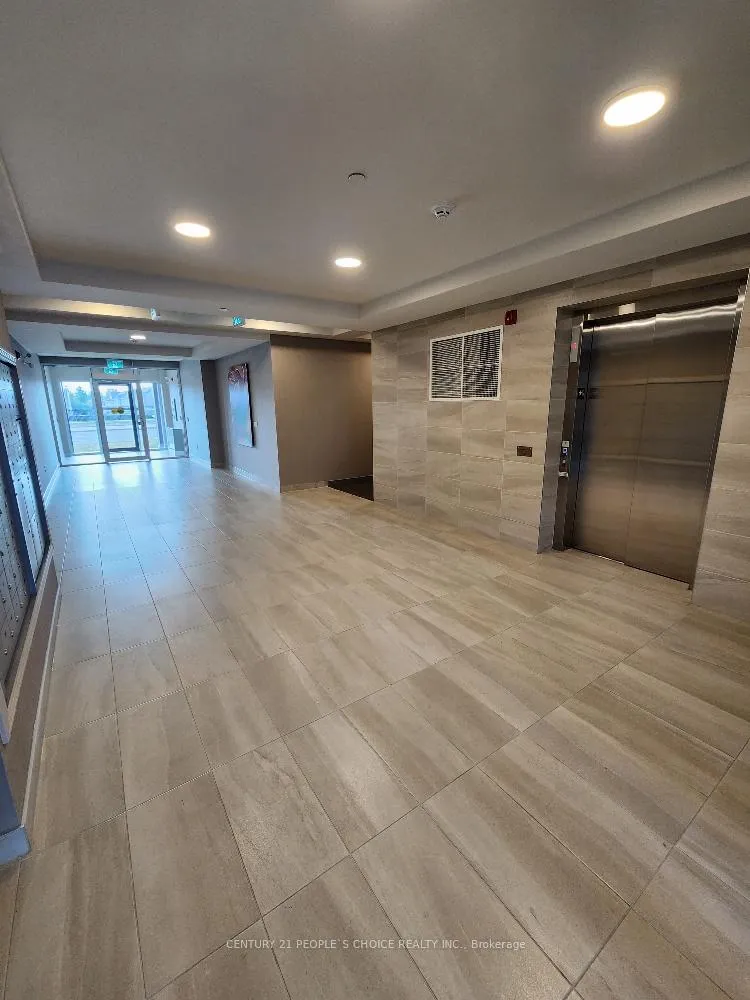 Photo 4 of Unit 414, 58 Sky Harbour Drive, Brampton, Bram West — HOMEH