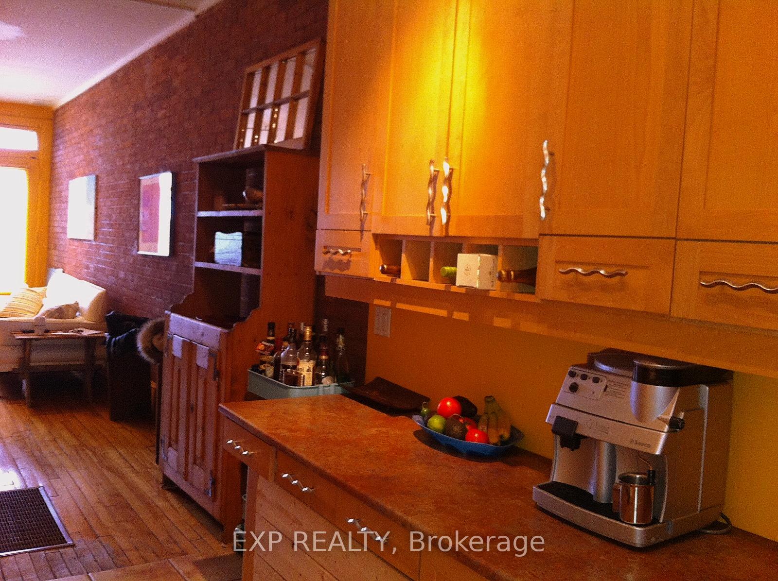 Photo 8 of 234 St Patrick Street W, Ottawa, Lower Town/Byward Market — HOMEH