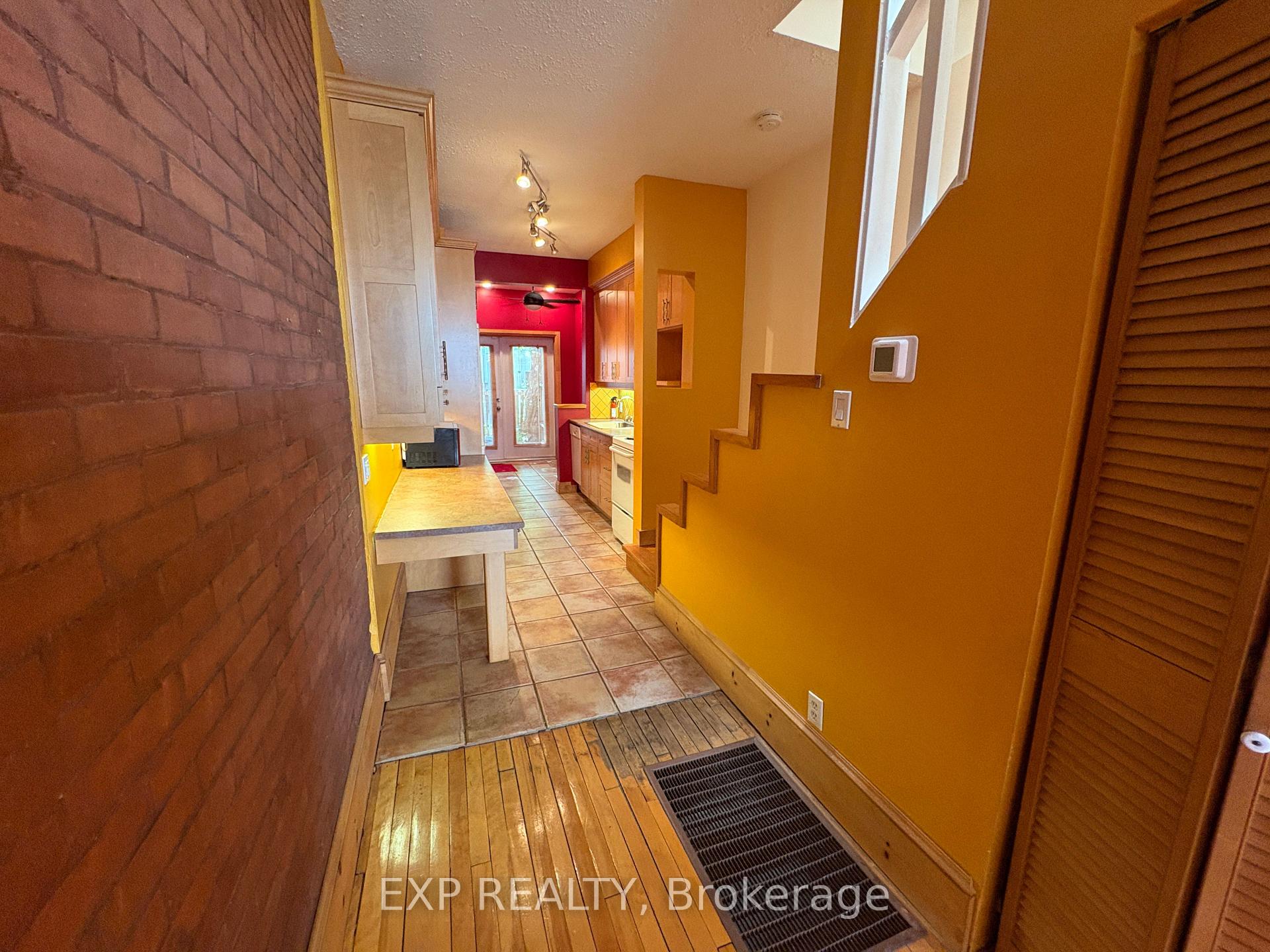 Photo 18 of 234 St Patrick Street W, Ottawa, Lower Town/Byward Market — HOMEH
