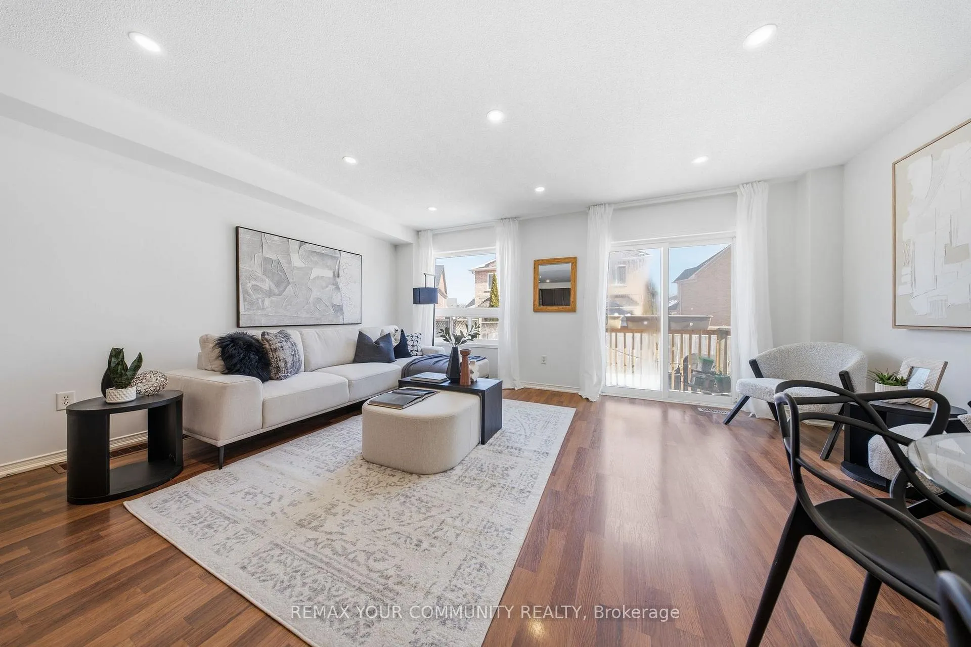 Photo 12 of 71 Aldonschool Court, Ajax, South East — HOMEH