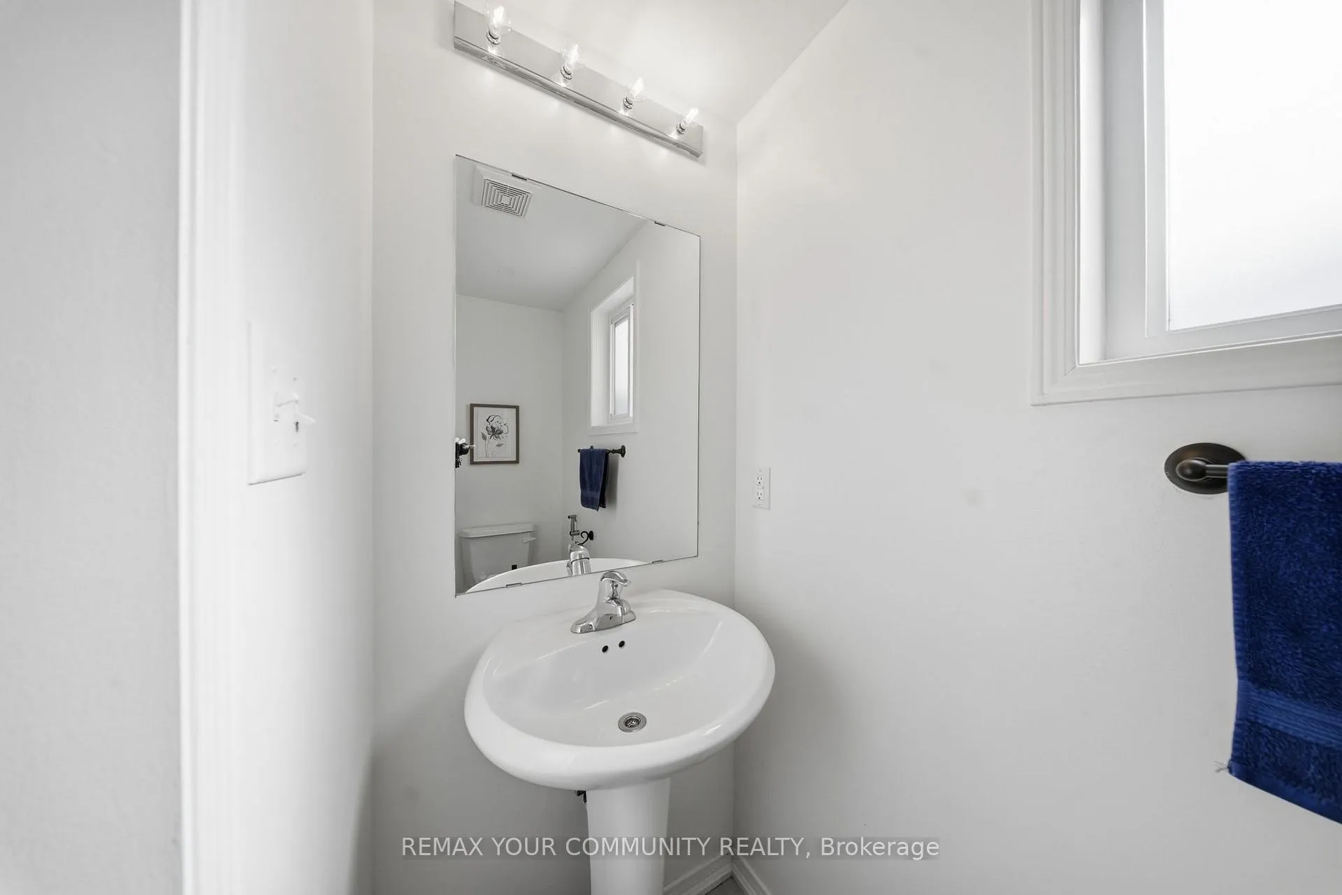 Photo 16 of 71 Aldonschool Court, Ajax, South East — HOMEH