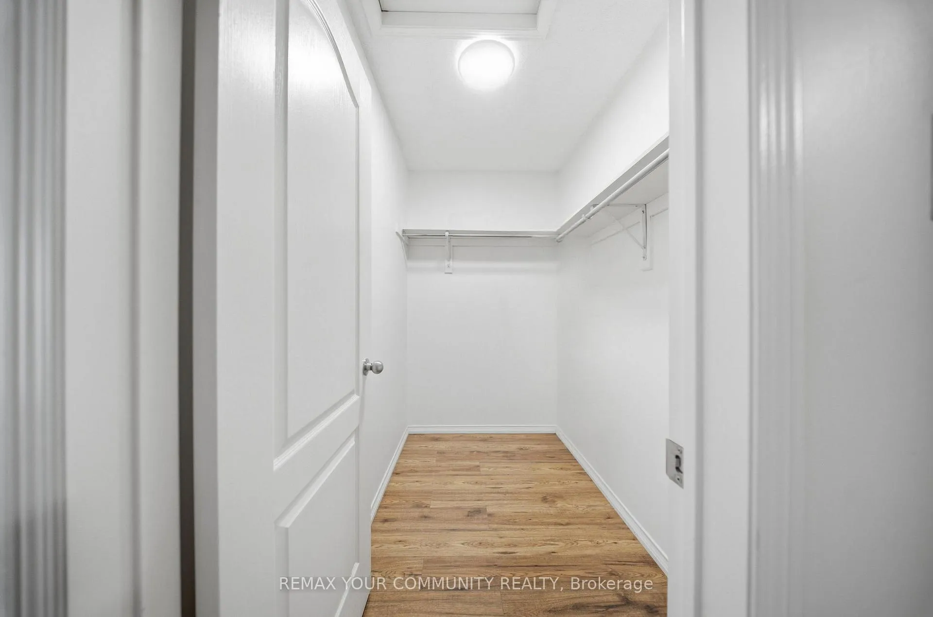 Photo 23 of 71 Aldonschool Court, Ajax, South East — HOMEH