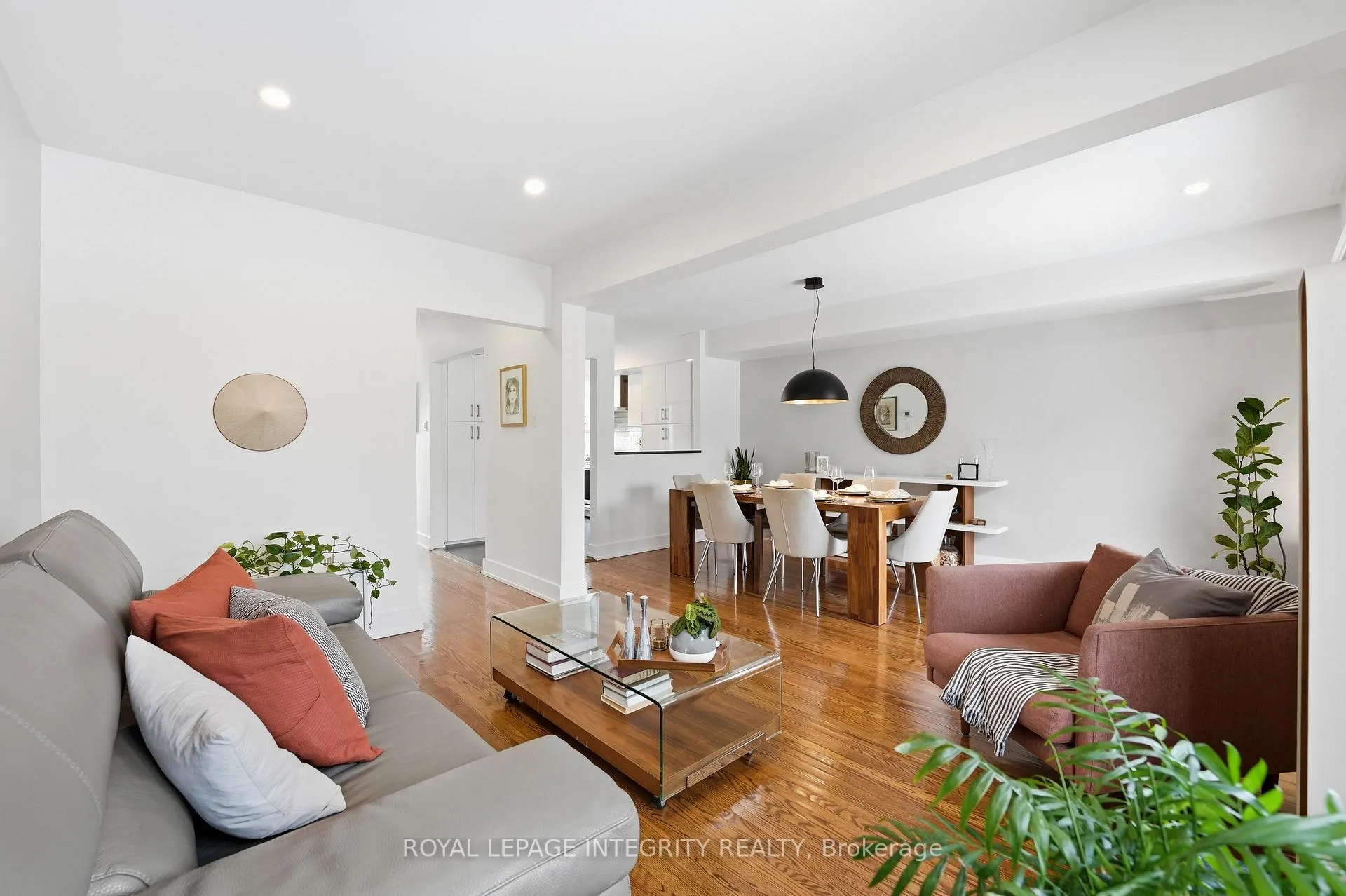 Photo 10 of 27 Marco Lane, Ottawa, Old Ottawa South — HOMEH