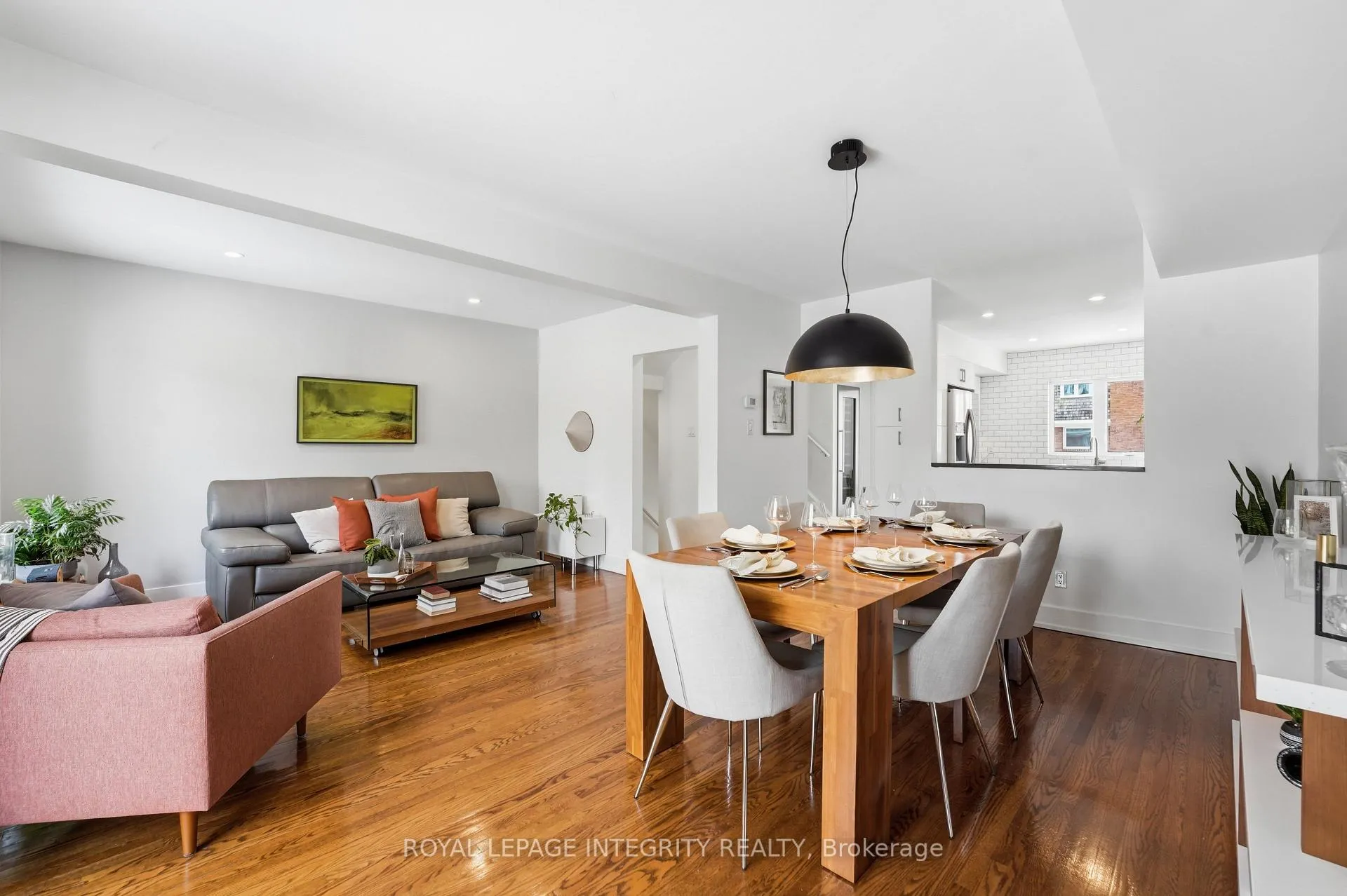 Photo 11 of 27 Marco Lane, Ottawa, Old Ottawa South — HOMEH