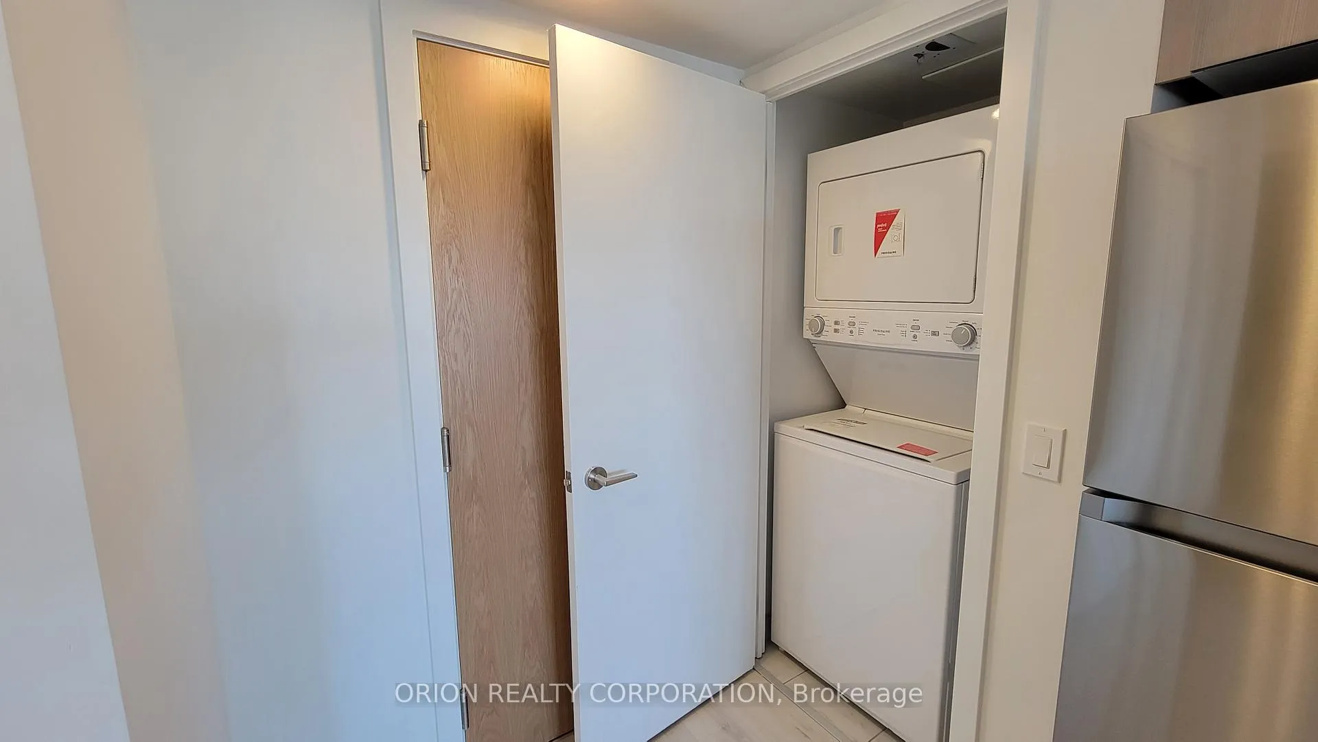 Photo 3 of Unit 1101, 1435 Celebration Drive, Pickering, Bay Ridges — HOMEH