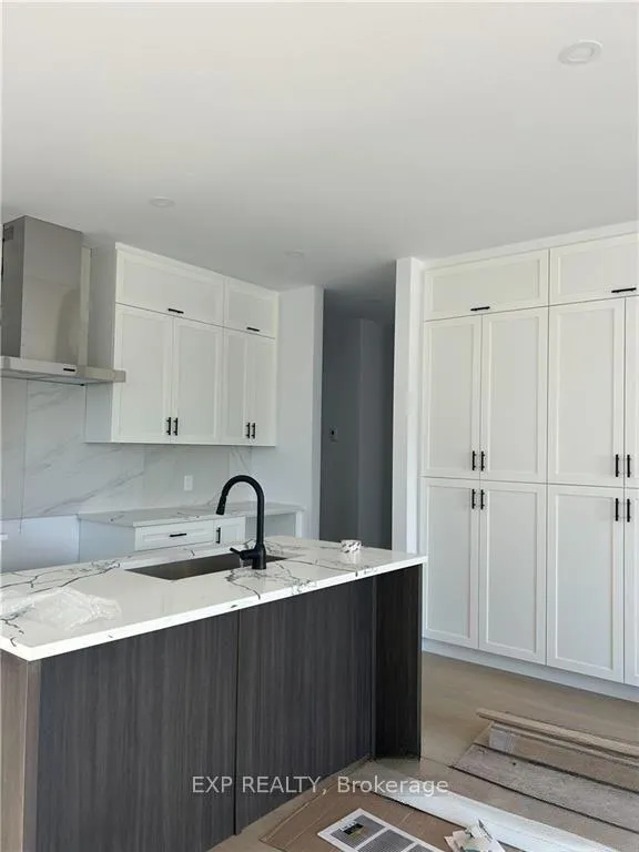 Photo 5 of Unit A, 1352 Louis Lane, Ottawa, Cyrville Rd./Industrial Park — HOMEH