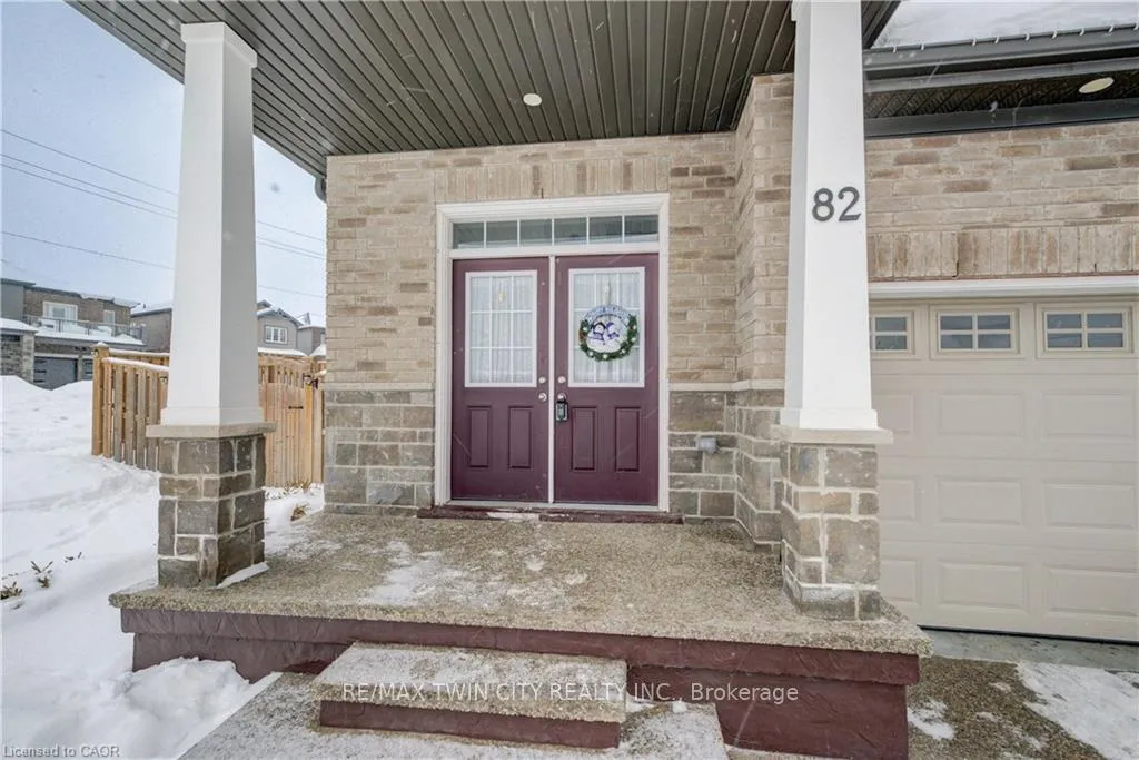 Photo 5 of 82 Castlebay Street, Kitchener — HOMEH