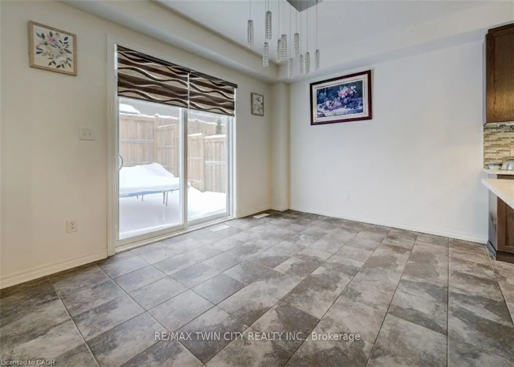 Photo 13 of 82 Castlebay Street, Kitchener — HOMEH