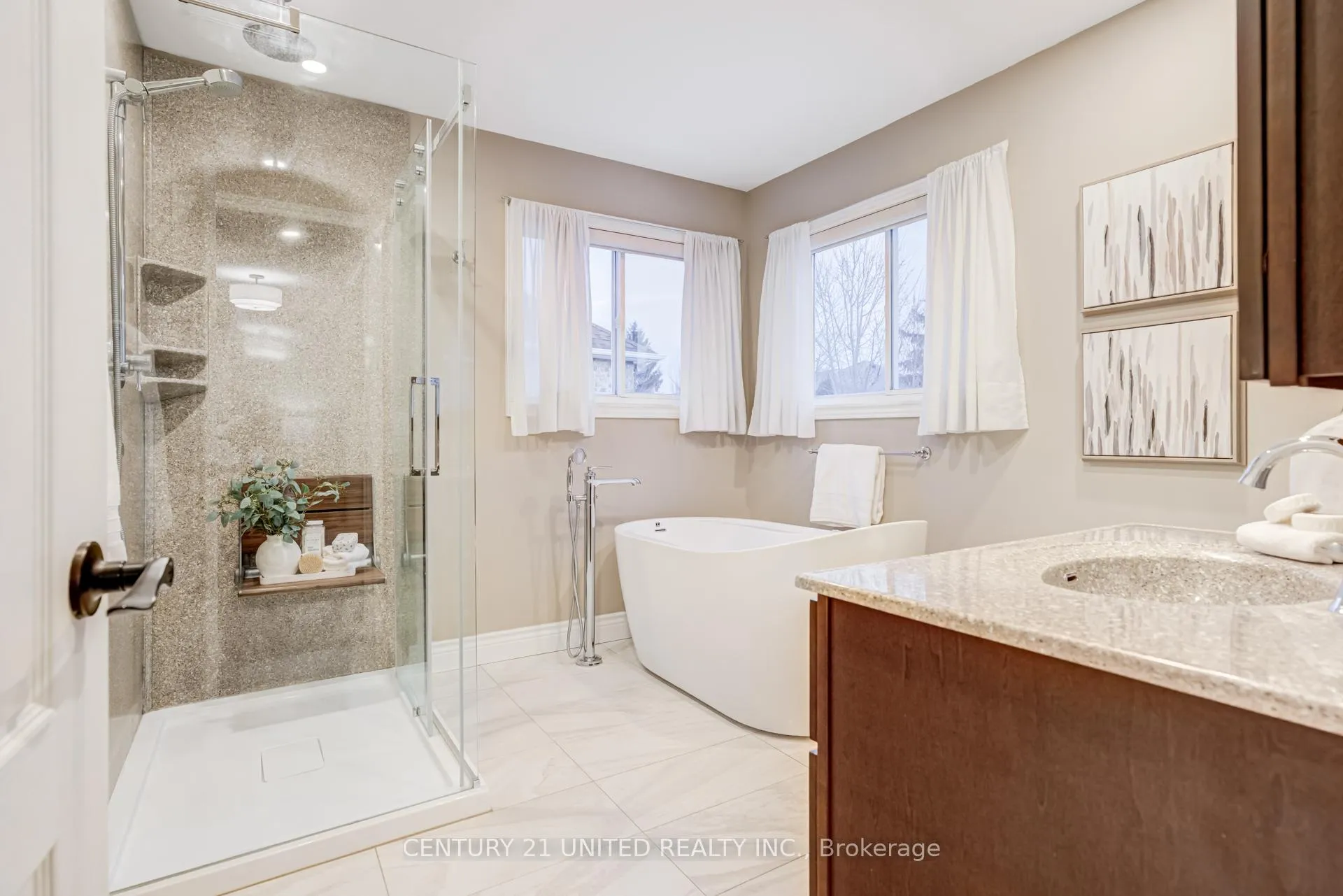 Photo 30 of 35 Ault Crescent, Whitby, Brooklin — HOMEH