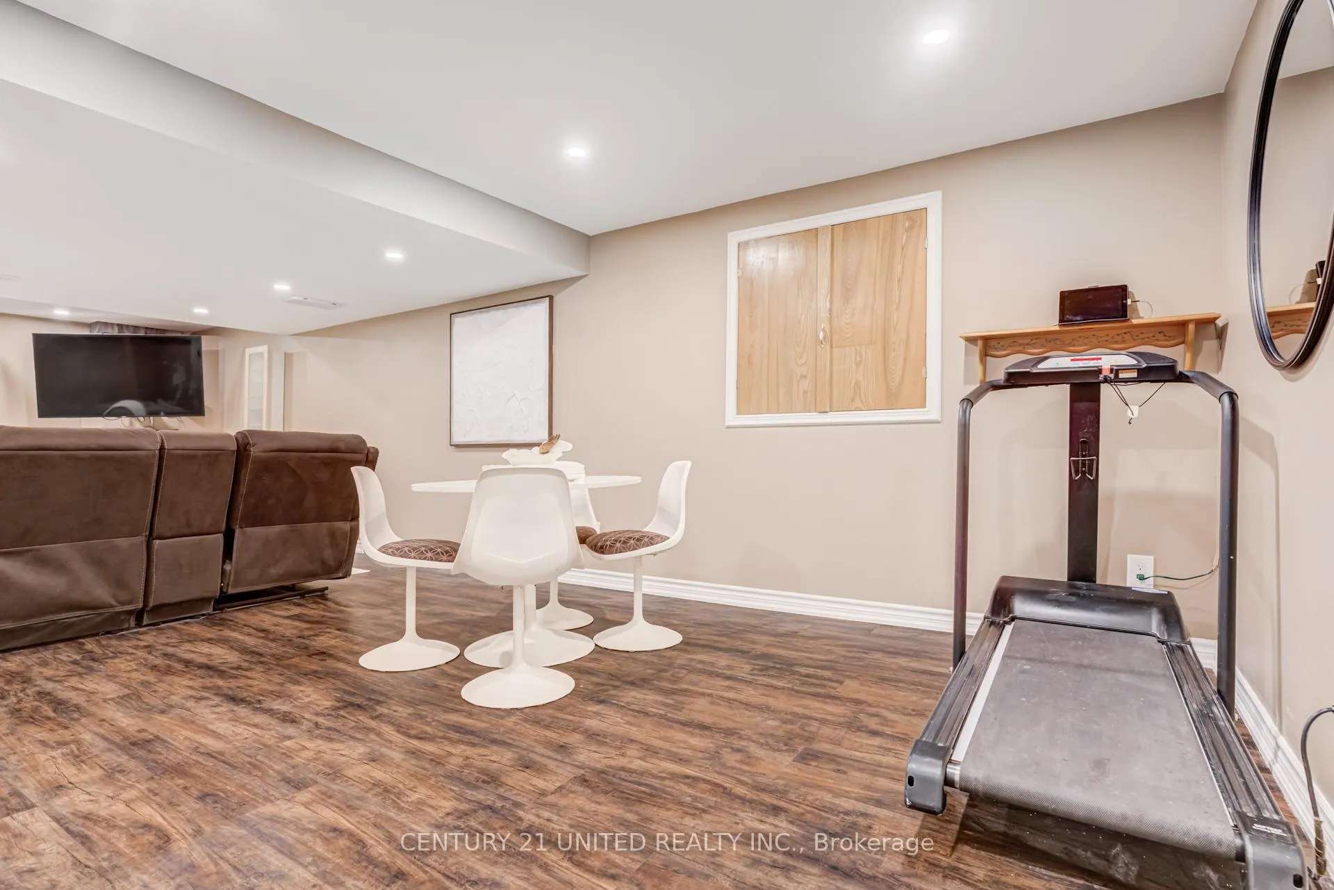 Photo 42 of 35 Ault Crescent, Whitby, Brooklin — HOMEH