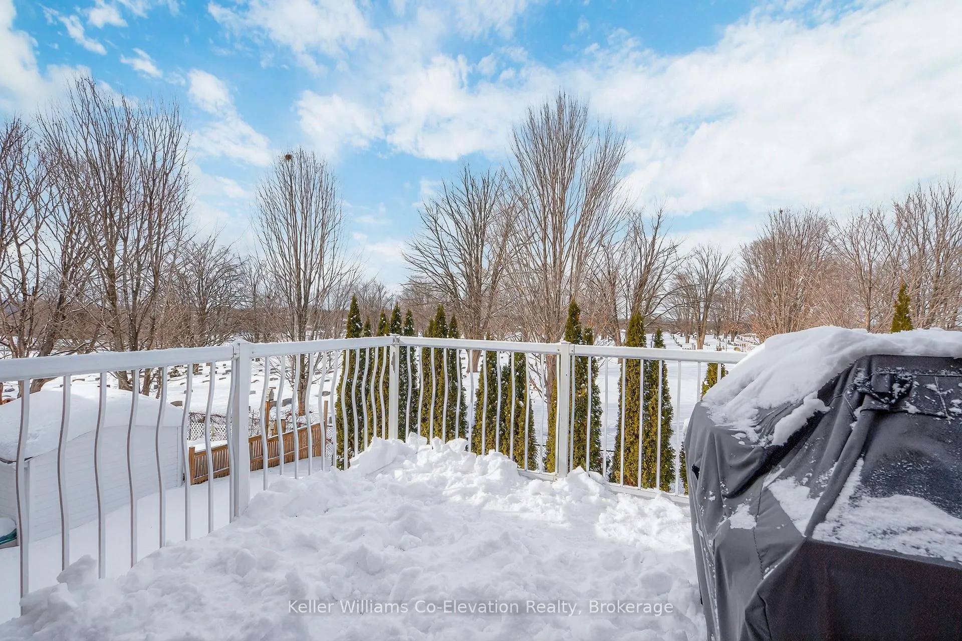 Photo 12 of 580 Wayne Crescent, Midland — HOMEH