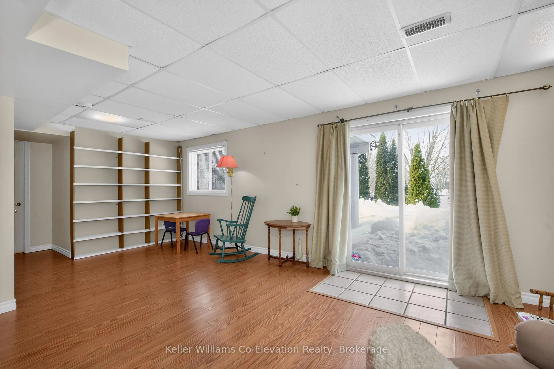 Photo 18 of 580 Wayne Crescent, Midland — HOMEH