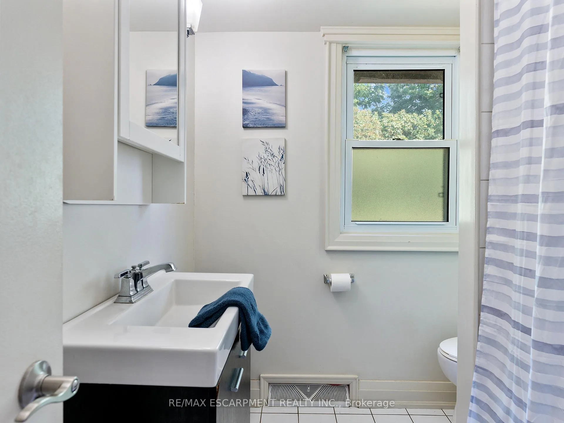 Photo 21 of 2712 North Shore Drive, Haldimand, Dunnville — HOMEH