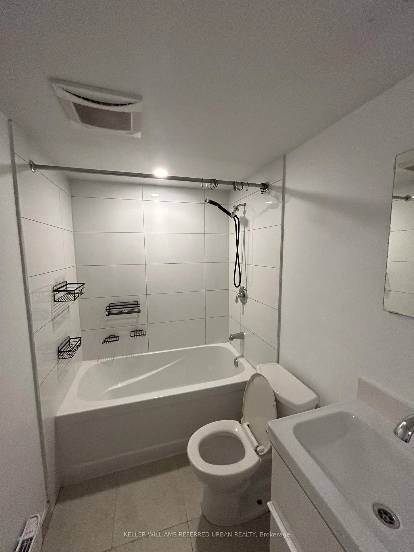 Photo 7 of Unit Basement, 198 Coxwell Avenue, Toronto, Greenwood-Coxwell — HOMEH
