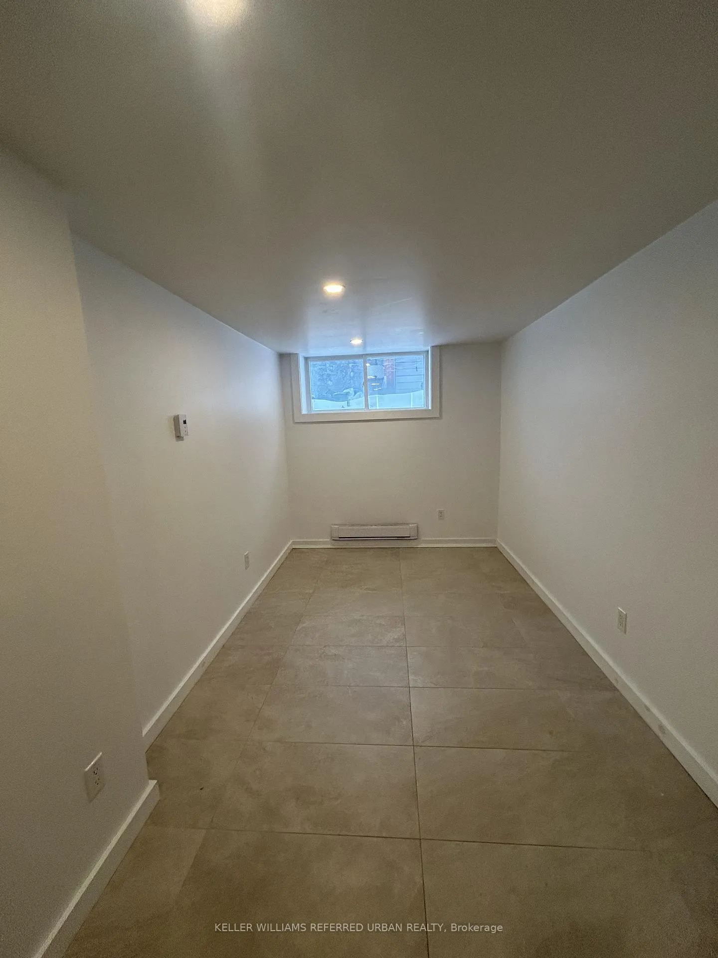 Photo 10 of Unit Basement, 198 Coxwell Avenue, Toronto, Greenwood-Coxwell — HOMEH