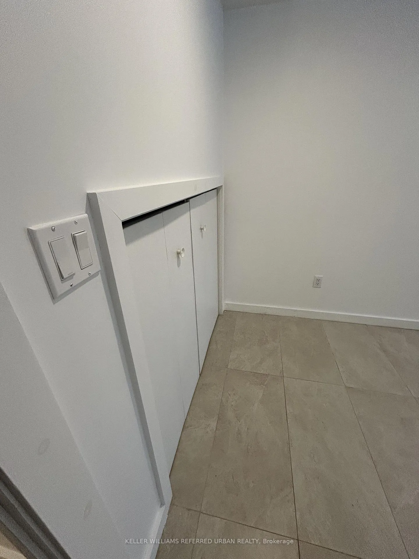 Photo 12 of Unit Basement, 198 Coxwell Avenue, Toronto, Greenwood-Coxwell — HOMEH
