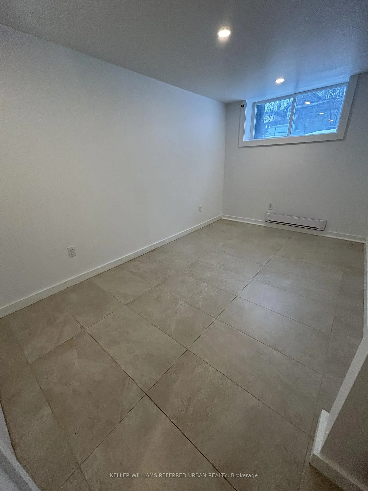Photo 13 of Unit Basement, 198 Coxwell Avenue, Toronto, Greenwood-Coxwell — HOMEH