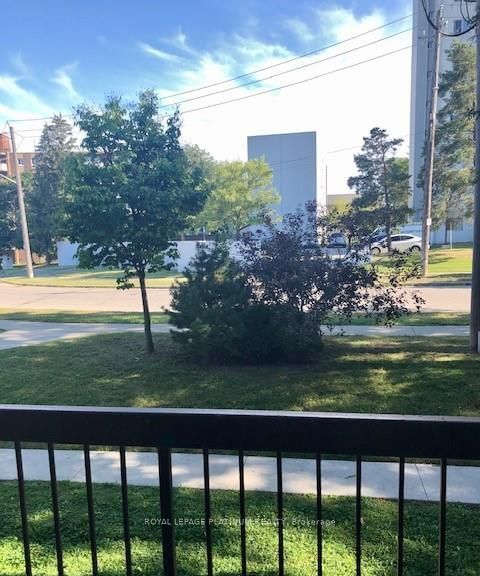 Photo 15 of Unit 112, 30 Hickory Street E, Waterloo, Downtown Waterloo — HOMEH