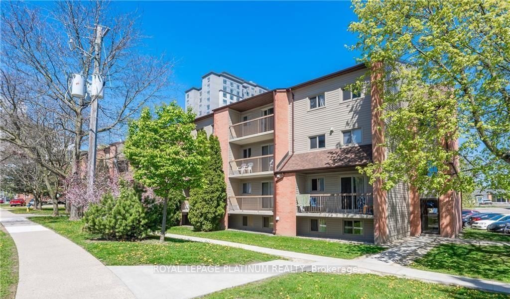 Photo 1 of Unit 112, 30 Hickory Street E, Waterloo, Downtown Waterloo — HOMEH