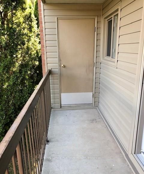 Photo 16 of Unit 112, 30 Hickory Street E, Waterloo, Downtown Waterloo — HOMEH