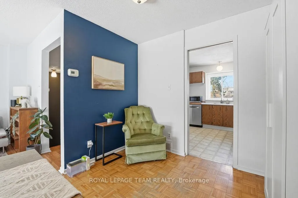 Photo 12 of Unit B, 461 Moodie Drive, Ottawa, Arbeatha Park — HOMEH