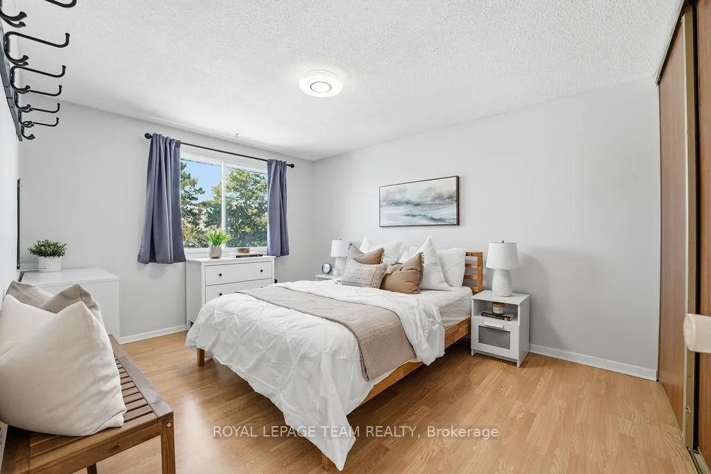 Photo 20 of Unit B, 461 Moodie Drive, Ottawa, Arbeatha Park — HOMEH
