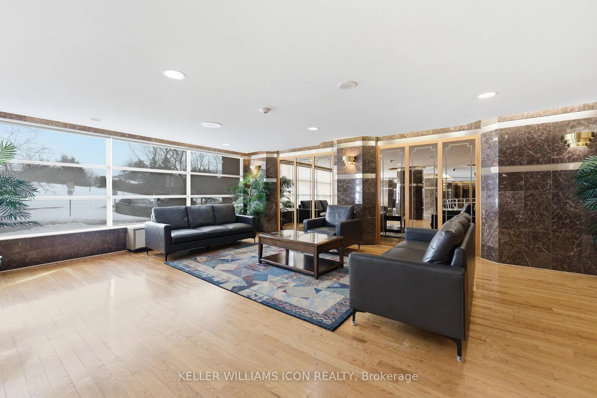 Photo 10 of Unit 1011, 2760 Carousel Crescent, Ottawa, Emerald Woods/Sawmill Creek — HOMEH