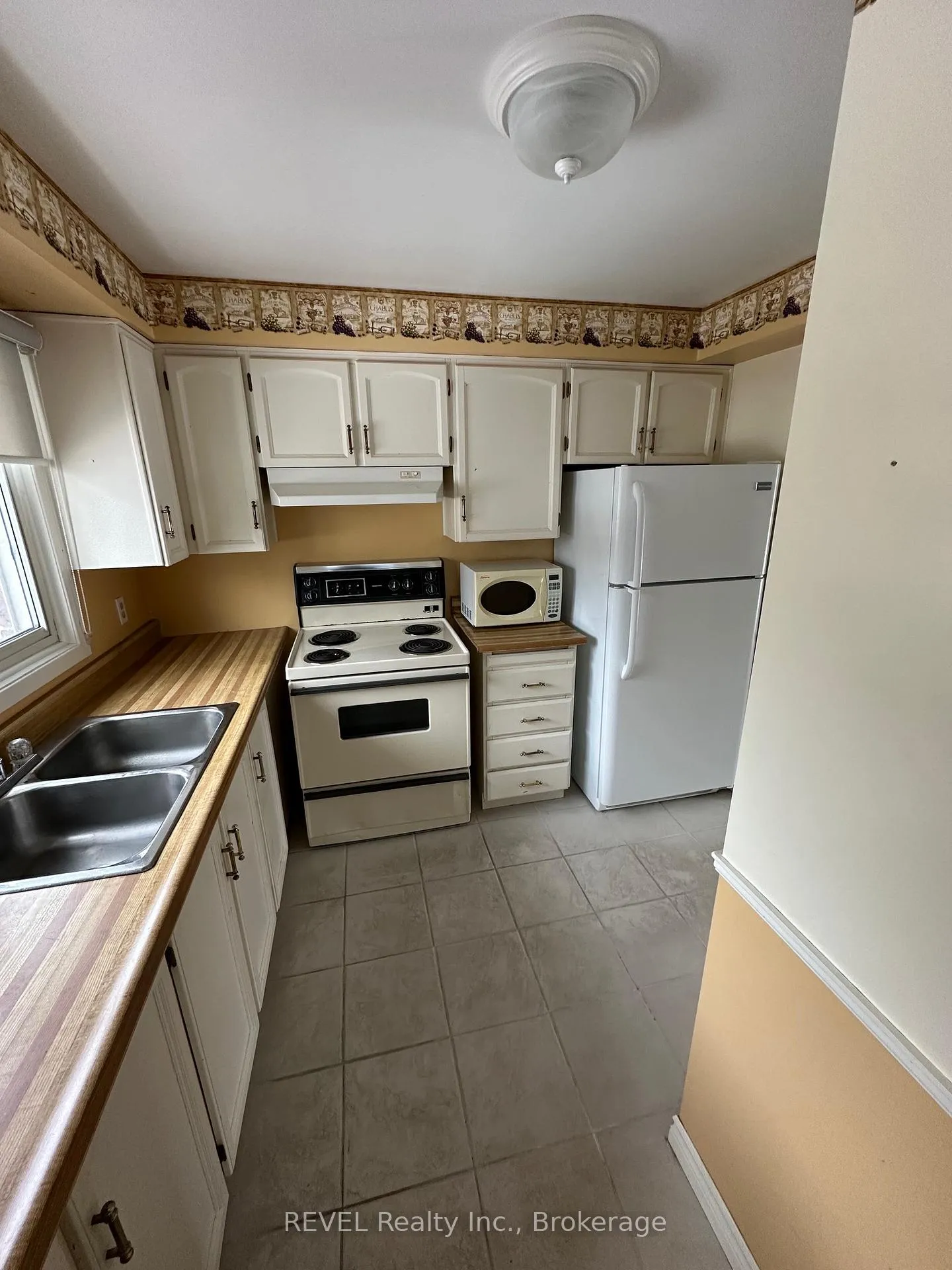 Photo 3 of Unit 62, 151 Linwell Road, St. Catharines, Lakeport — HOMEH