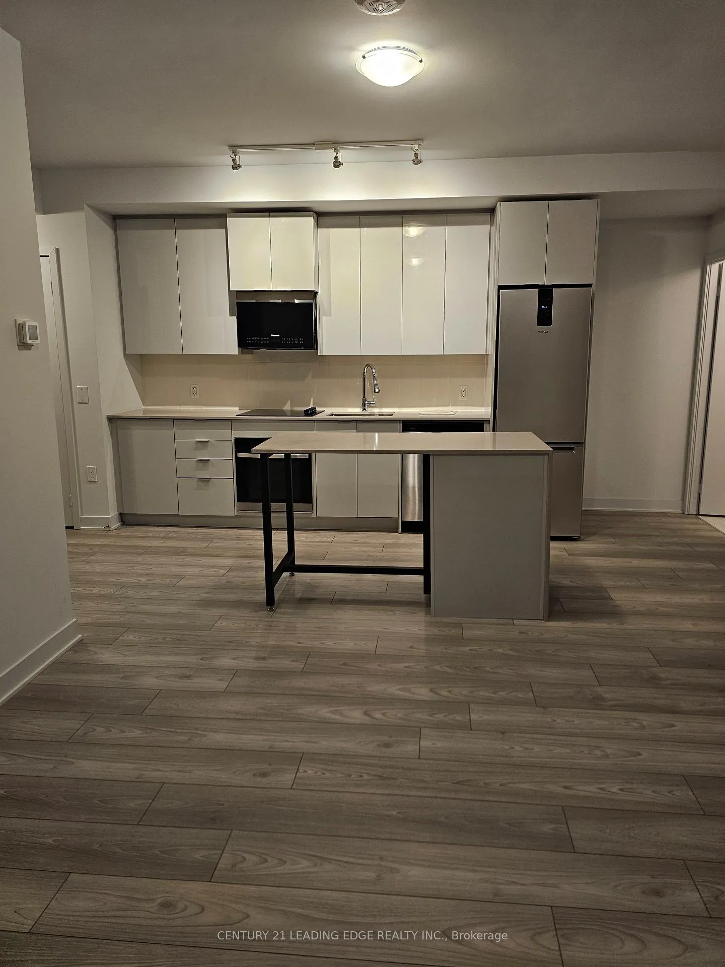 Photo 3 of Unit 4001, 2920 Hwy 7, Vaughan, Concord — HOMEH